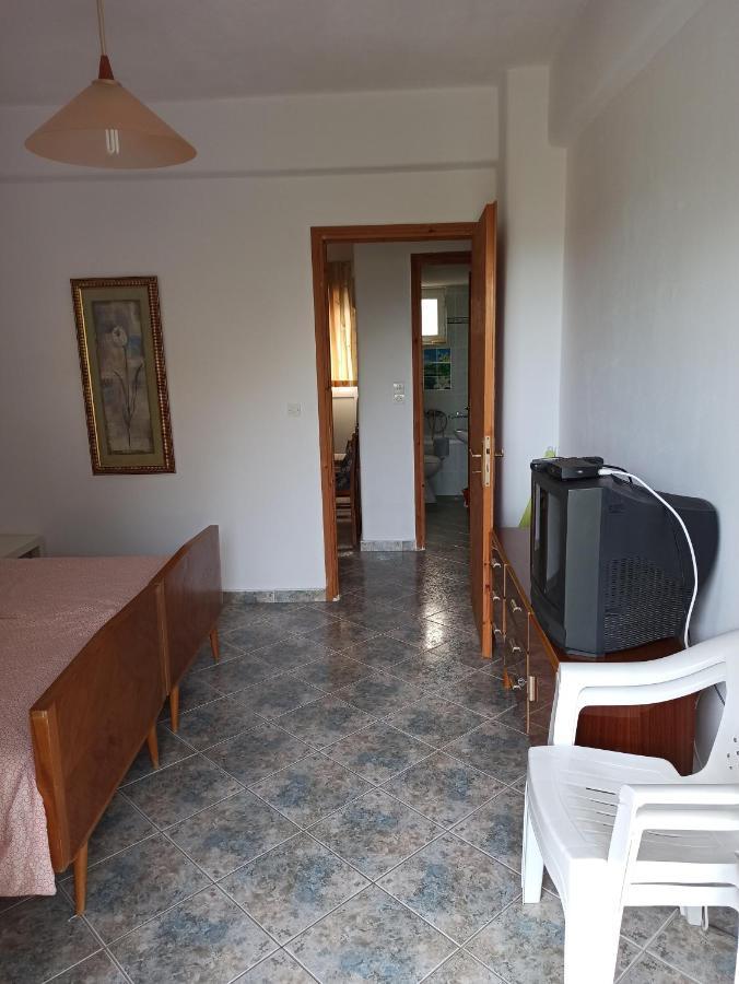 Anastasia - Efthimios Apartments Agios Konstantinos  Eksteriør bilde