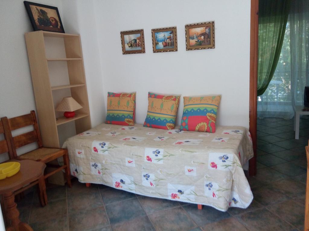 Anastasia - Efthimios Apartments Agios Konstantinos  Eksteriør bilde